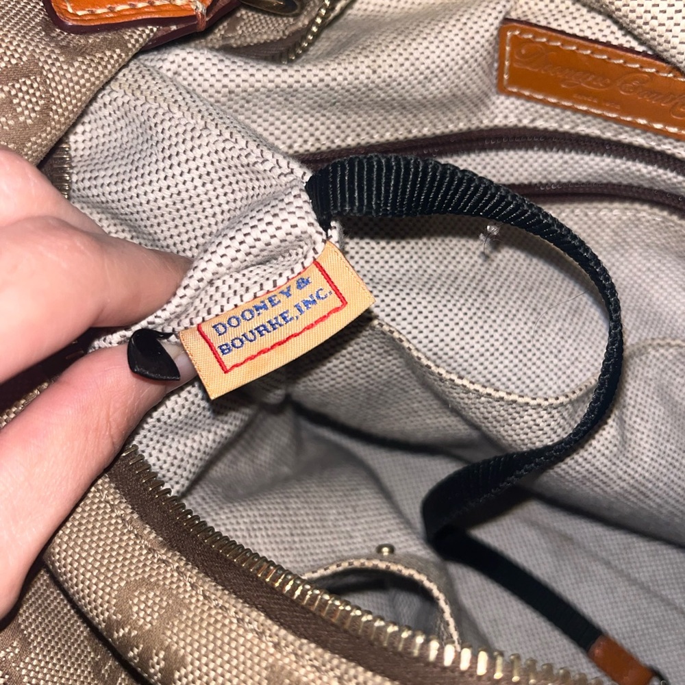 Dooney & Bourke tan brown signature canvas hobo bag - Picture 13 of 15